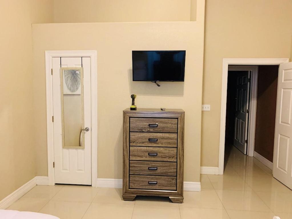 Brownsville Comfort 2 Bedroom 1 Bath , Spacious Kitchen And Outdoor Home Экстерьер фото